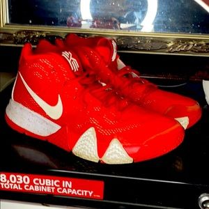 Red Nike 4 ‘University Red’